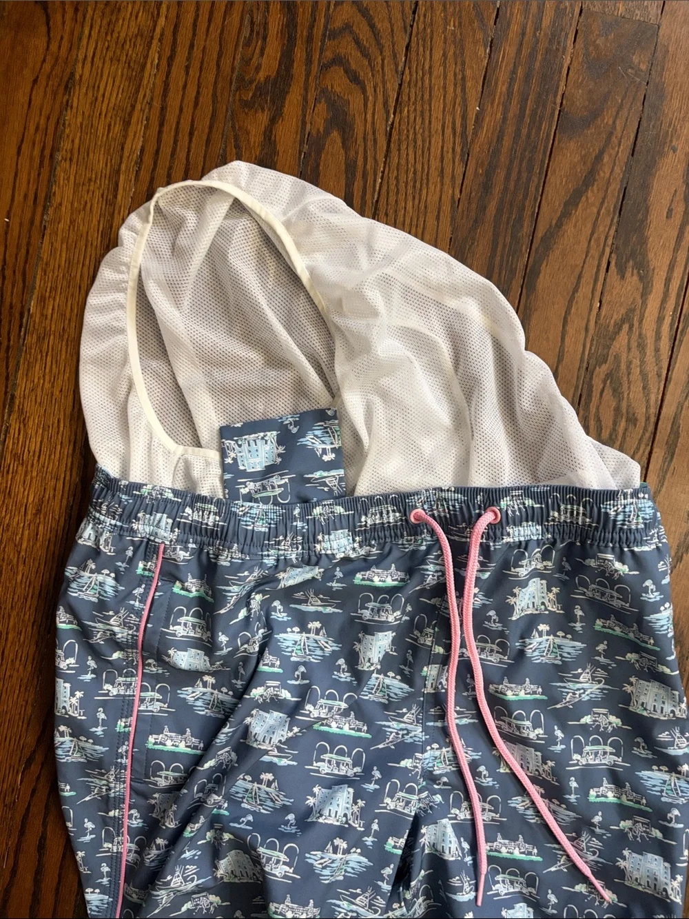Vineyard Vines navy swim